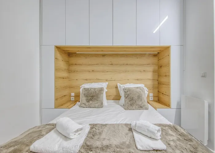 Cosy Centre *
